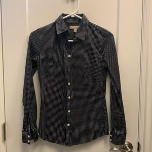 Women’s Banana Republic dress shirt